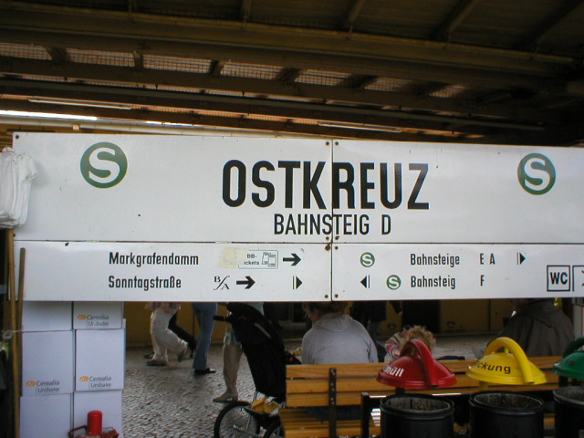Cornelius Kibelka | Ostkreuz - station sign | CC BY-SA 2.0